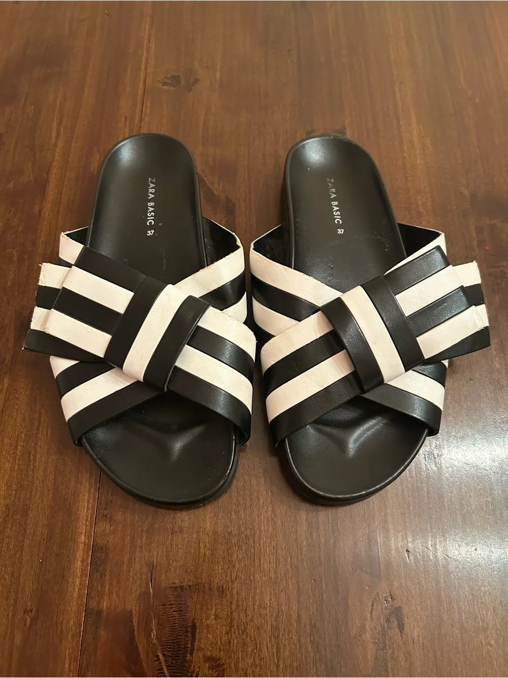 Zara Bow Slides - Picture 2 of 6